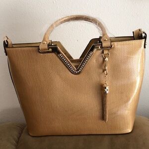 Elegant Gold Hand Bag